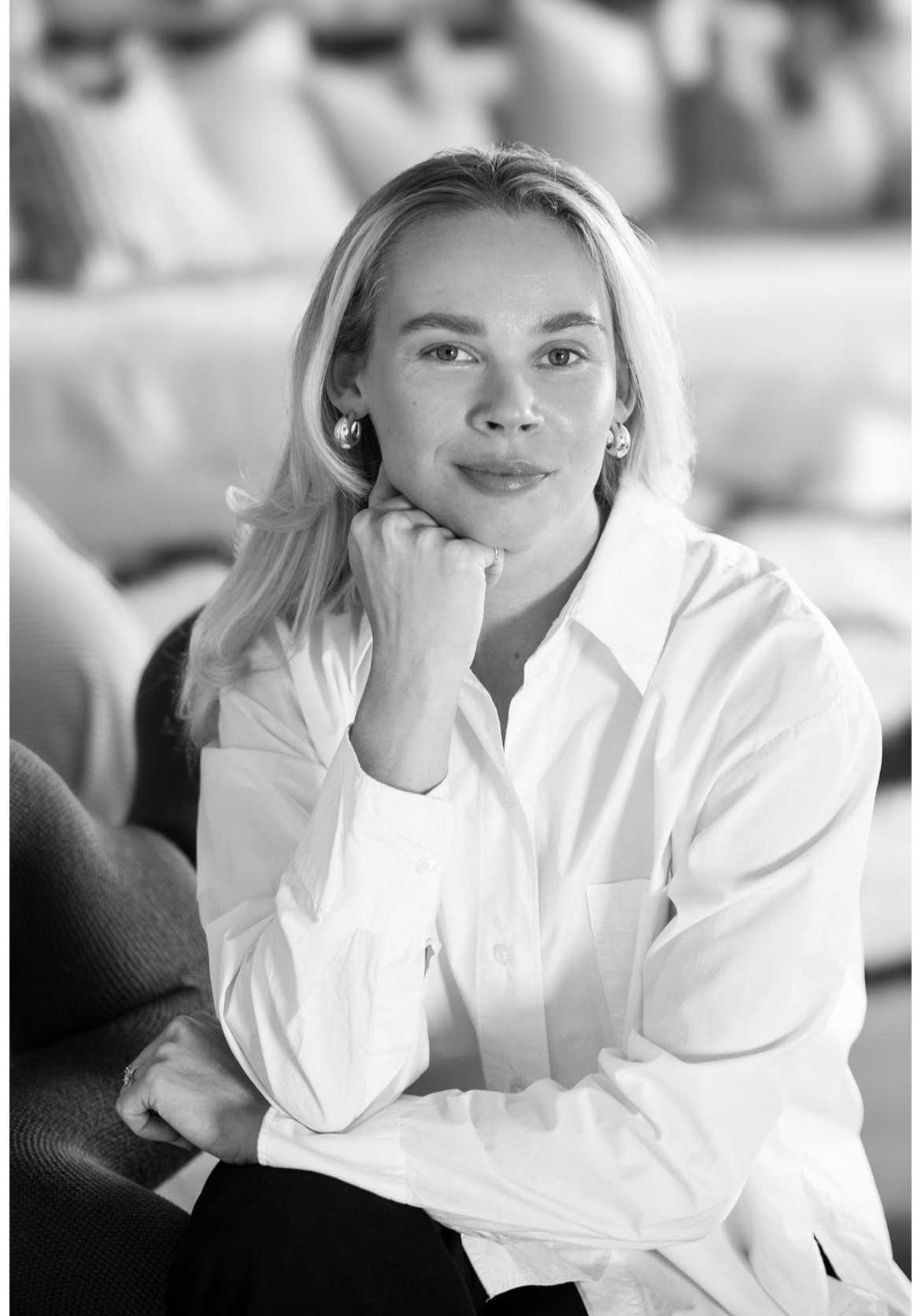 Portrett av Grethe Marie Ilebakke, psykolog med spesialisering i ERP-behandling for OCD og angst